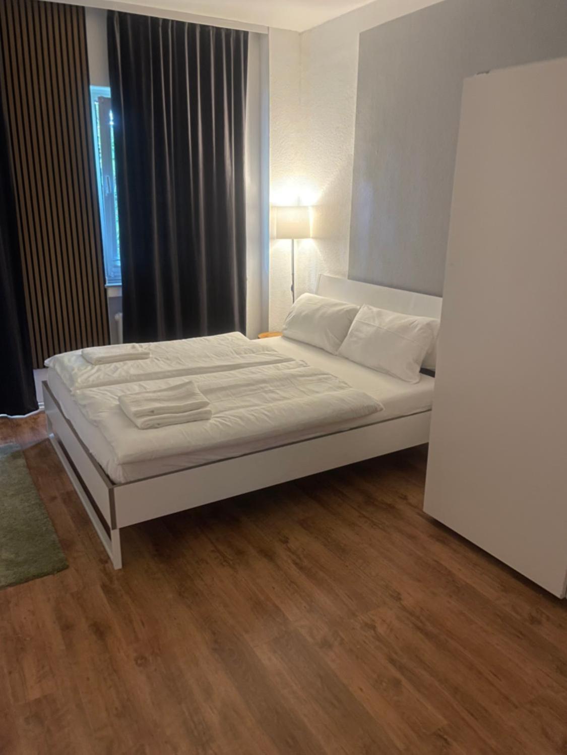 Koeln Wohnung 4 Min Naehe Von Hbf Und Dom Mit Garten ,Balkon & Office Exterior photo